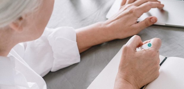 Αναδρομικές αυξήσεις σε εργαζόμενους συνταξιούχους
